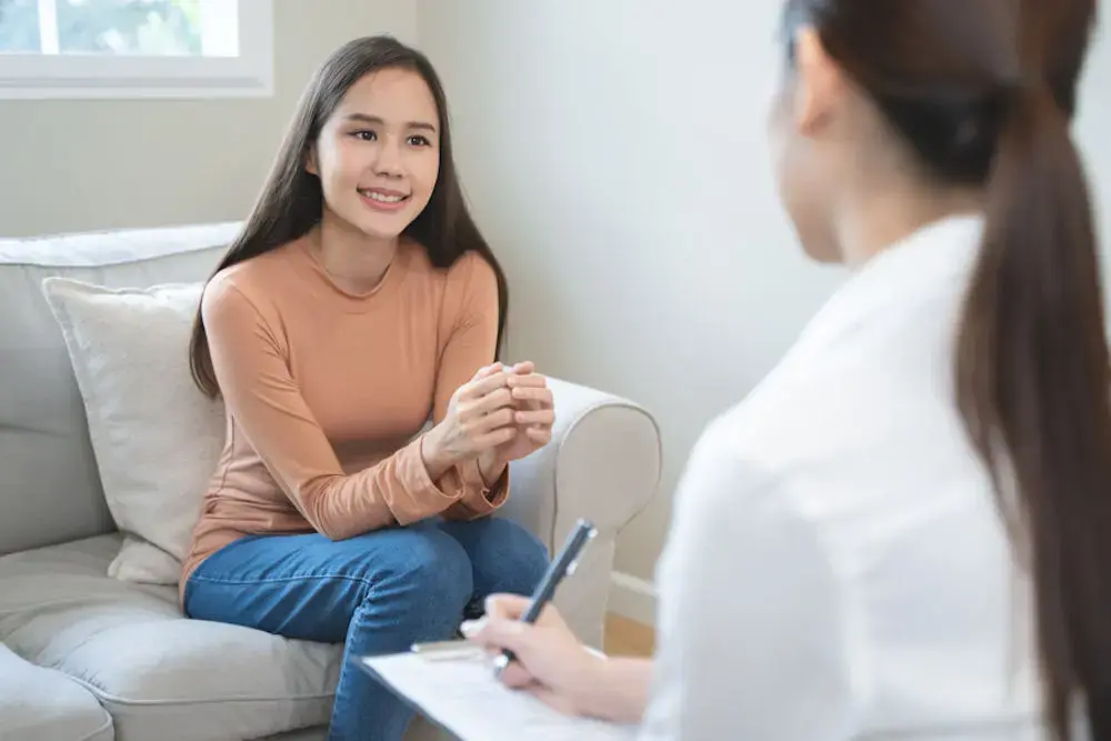 berlin-nj-medication-assisted-treatment woman in an individual MAT therapy session with her therapist
